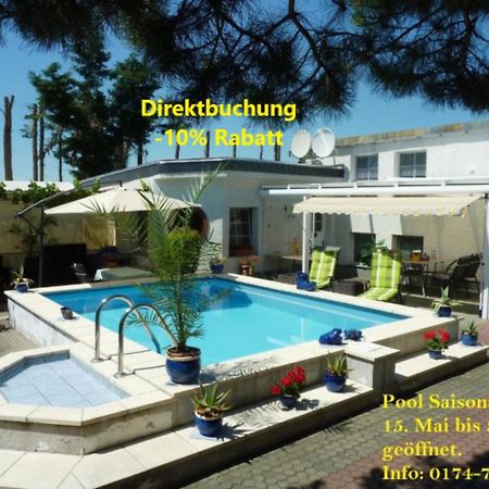 Pension Muench "Am Anger" Neuseusslitz Extérieur photo